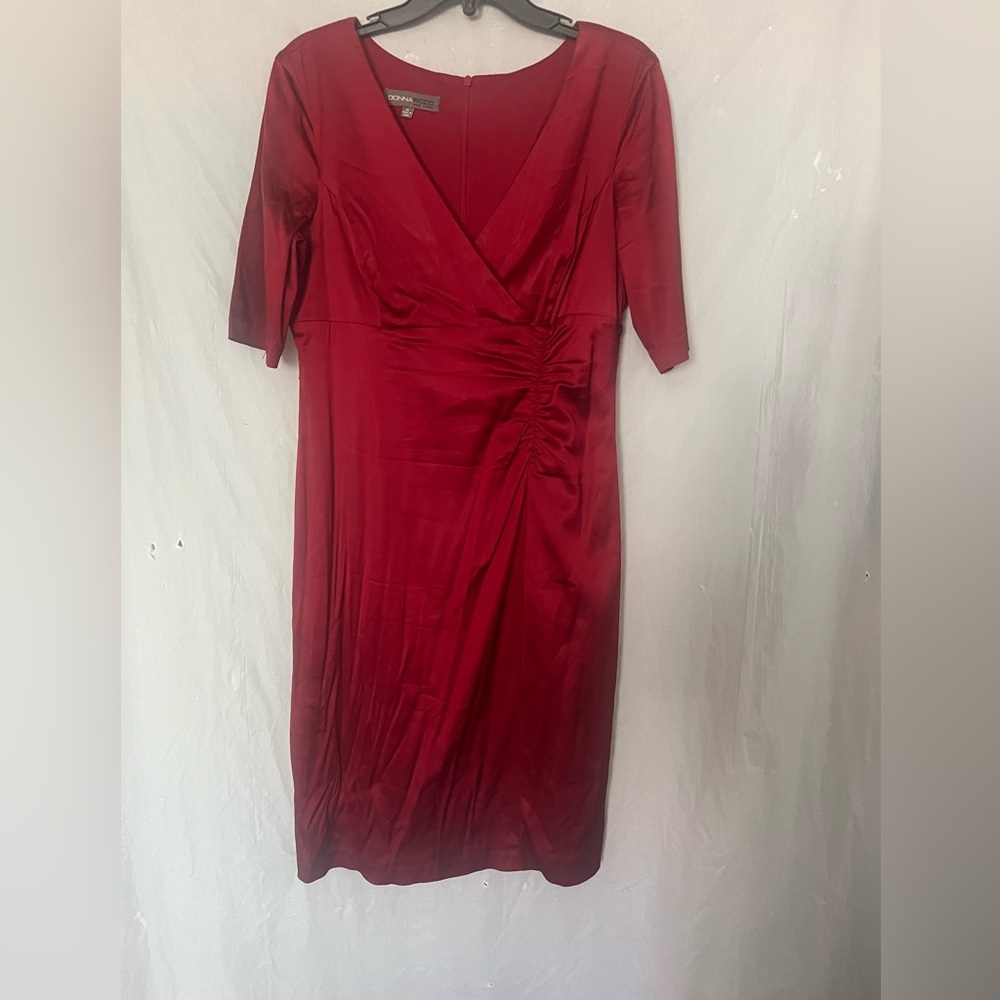 Donna Ricco New York red satin side ruched dress back zip size 14 lined stretch